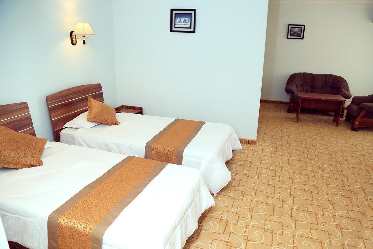Ziyorat Luxury Hotel Fargʻona Exterior foto