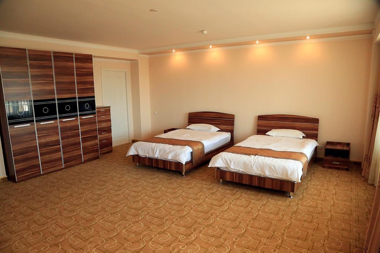 Ziyorat Luxury Hotel Fargʻona Exterior foto
