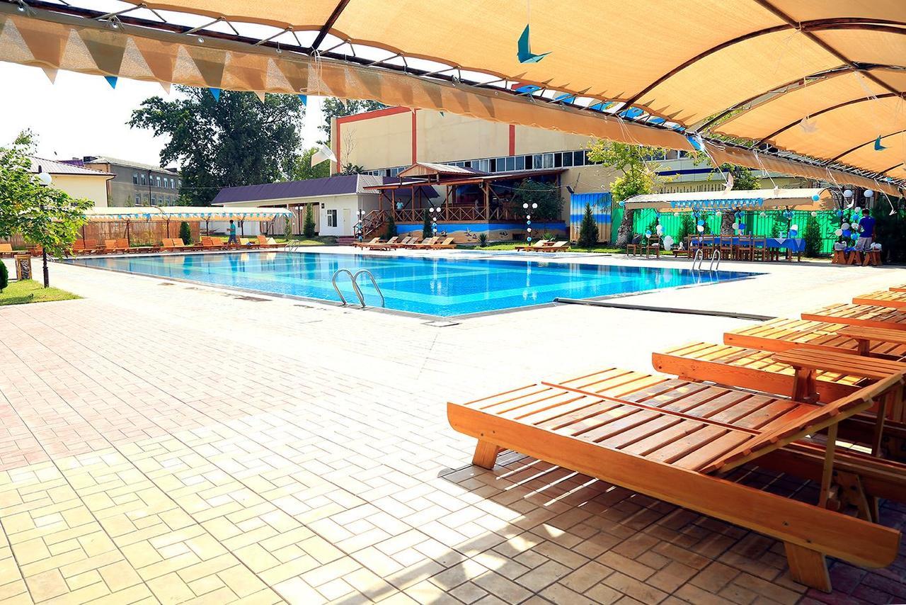 Ziyorat Luxury Hotel Fargʻona Exterior foto
